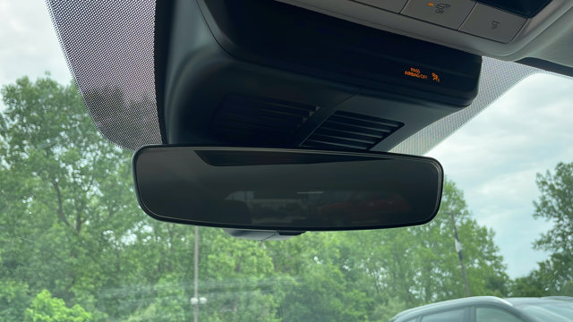 Vehicle image 35 of 41