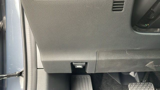 Vehicle image 29 of 41