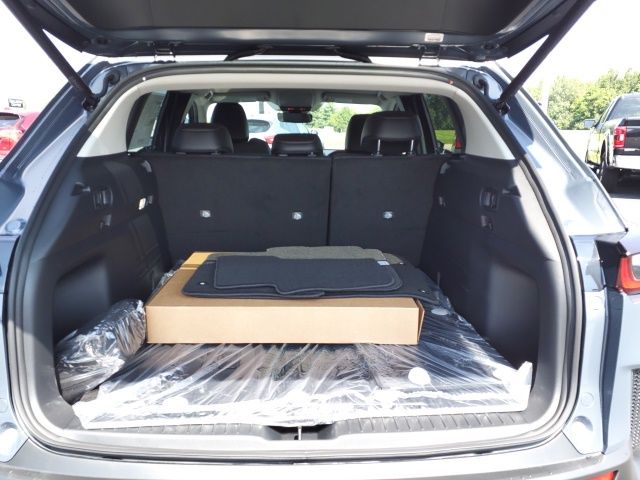Vehicle image 7 of 22