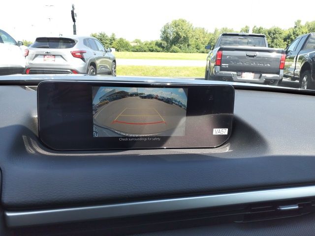 Vehicle image 21 of 22