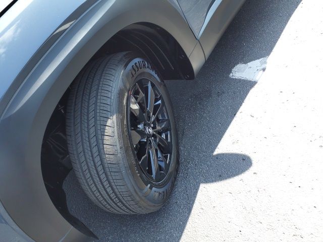 Vehicle image 6 of 22