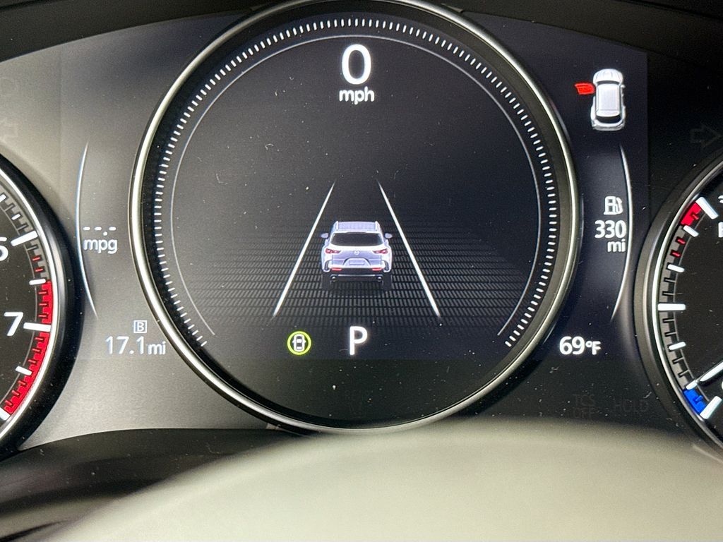 Vehicle image 12 of 32