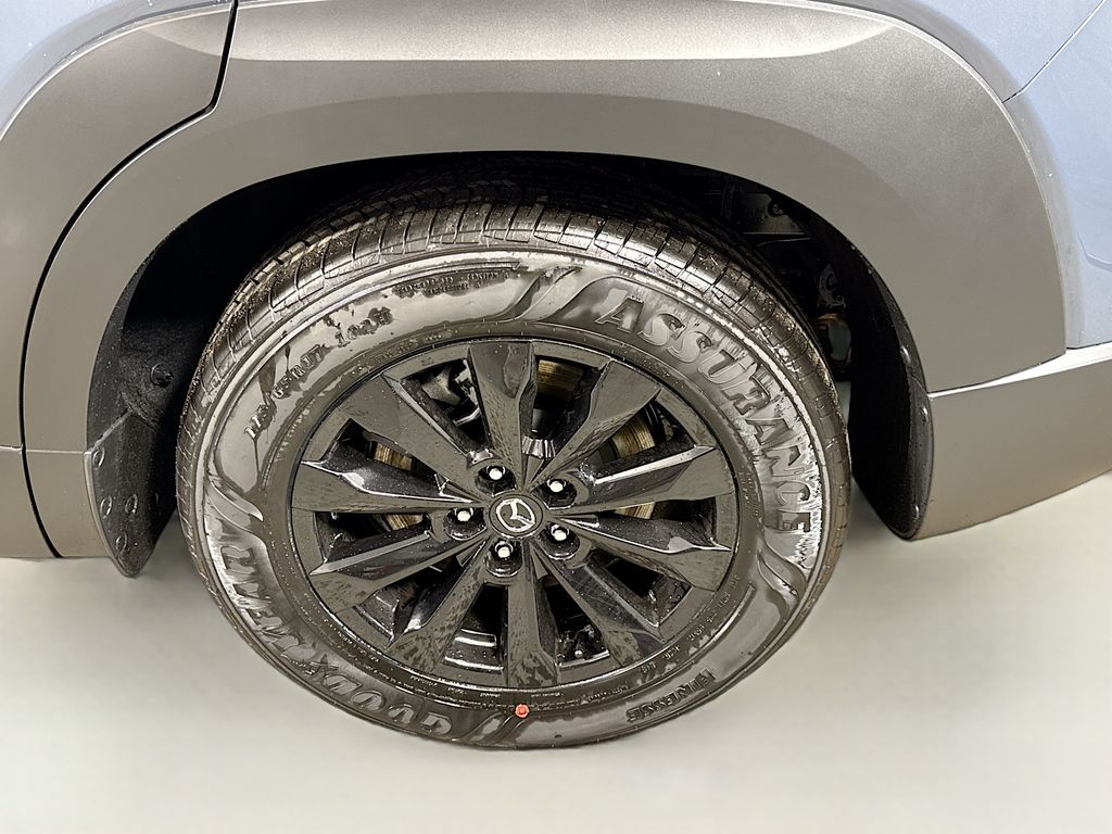 Vehicle image 31 of 32