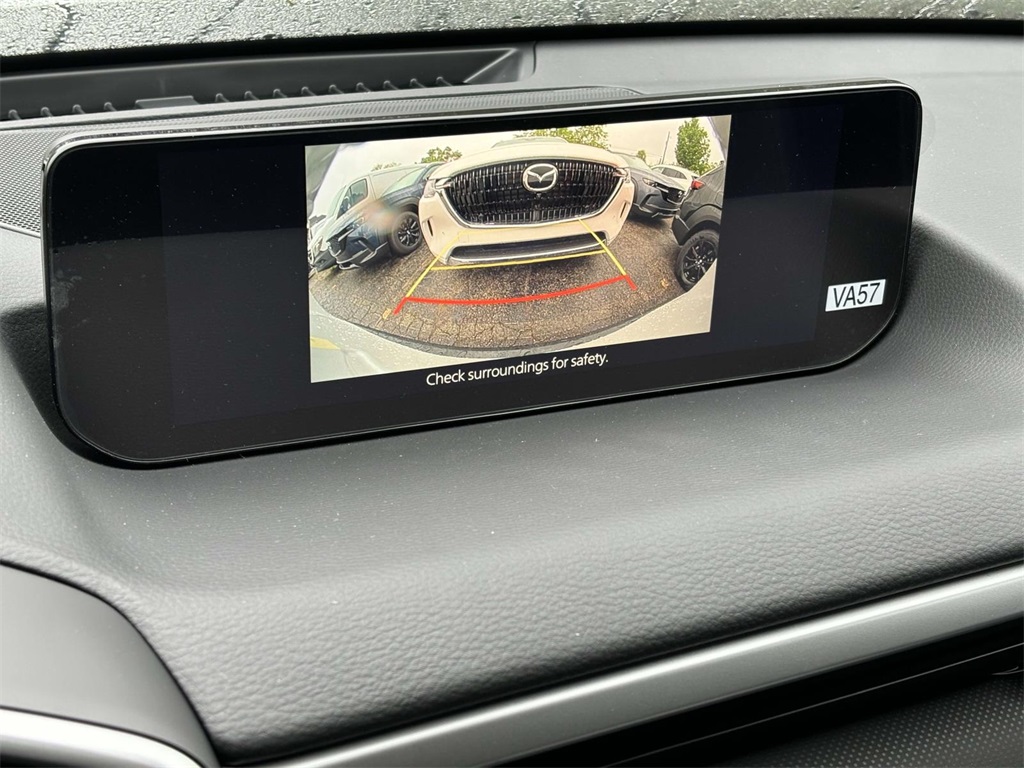 Vehicle image 19 of 32