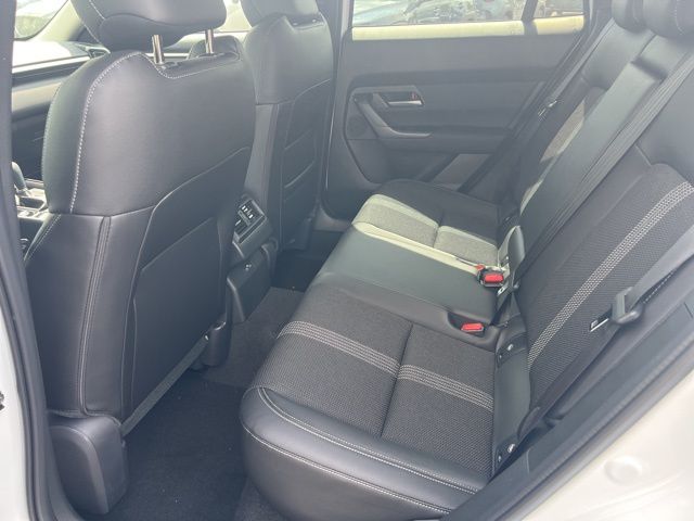 2025 Mazda CX-50 2.5 S Preferred Package Image 27 of 45