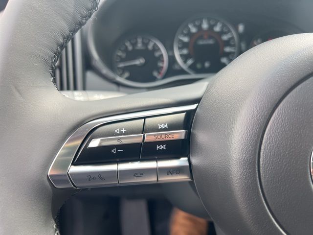 2025 Mazda CX-50 2.5 S Preferred Package Image 42 of 45