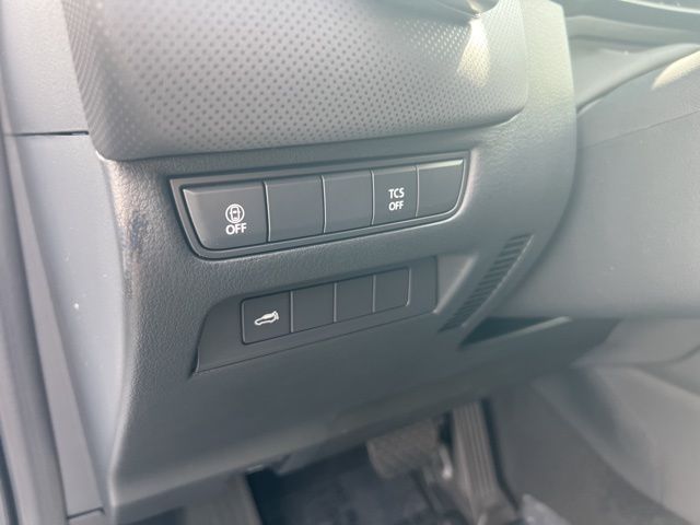 2025 Mazda CX-50 2.5 S Preferred Package Image 44 of 45