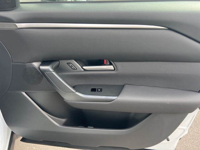 2025 Mazda CX-50 2.5 S Preferred Package Image 38 of 45