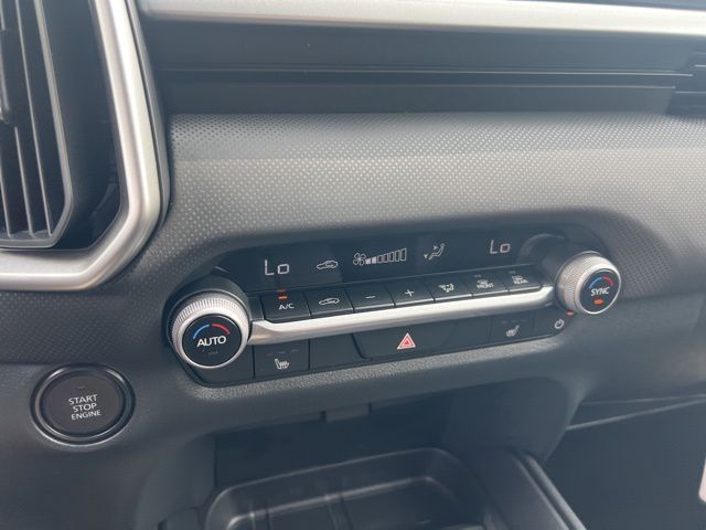2025 Mazda CX-50 2.5 S Preferred Package Image 33 of 45