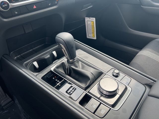 2025 Mazda CX-50 2.5 S Preferred Package Image 34 of 45