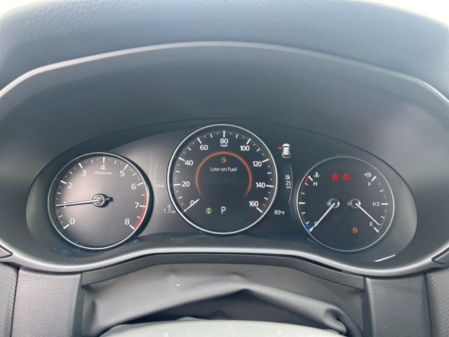 2025 Mazda CX-50 2.5 S Preferred Package Image 31 of 45