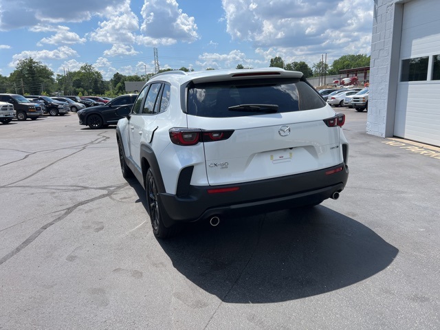 2025 Mazda CX-50 2.5 S Preferred Package Image 17 of 37