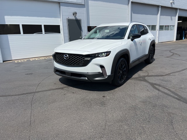 2025 Mazda CX-50 2.5 S Preferred Package Image 2 of 37