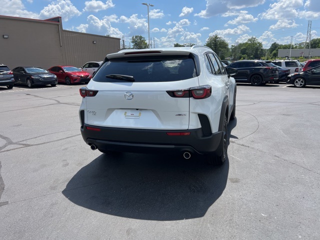 2025 Mazda CX-50 2.5 S Preferred Package Image 12 of 37