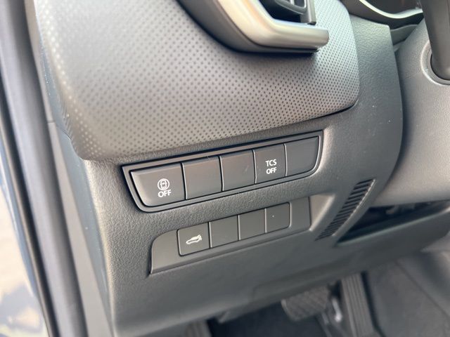 2025 Mazda CX-50 2.5 S Preferred Package Image 49 of 60