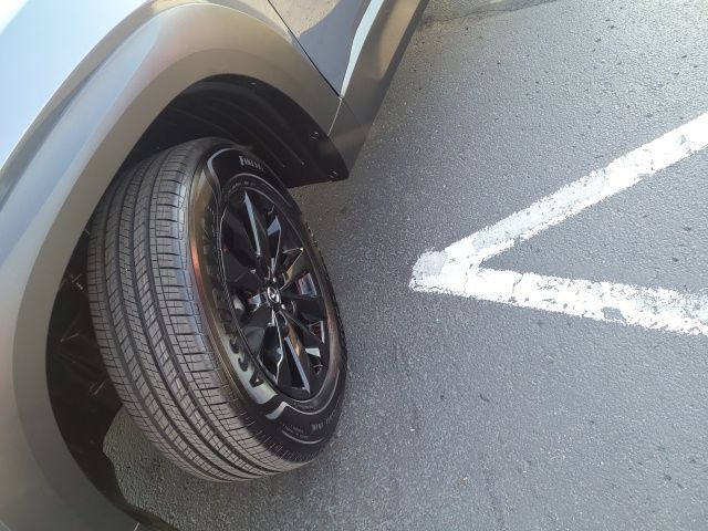 2025 Mazda CX-50 2.5 S Preferred Package Image 23 of 60