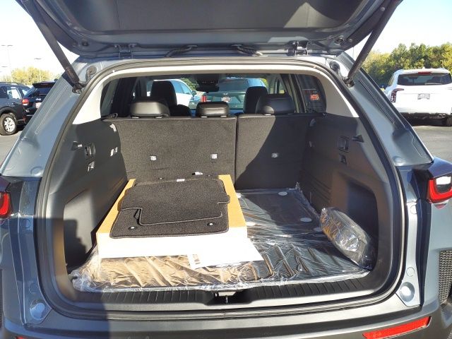 2025 Mazda CX-50 2.5 S Preferred Package Image 24 of 60