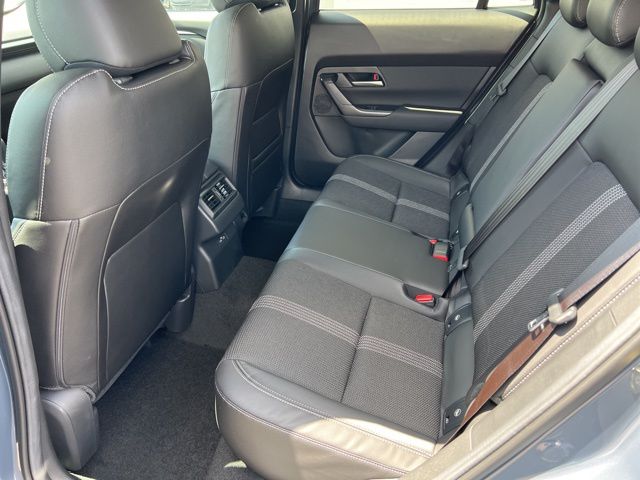 2025 Mazda CX-50 2.5 S Preferred Package Image 27 of 60