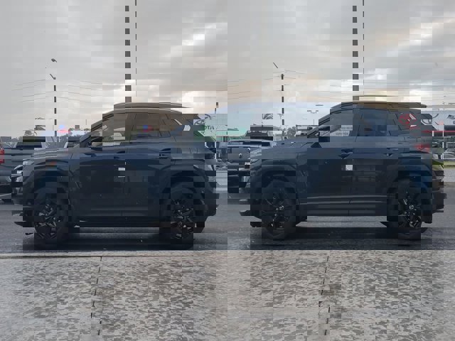 Vehicle image 8 of 27
