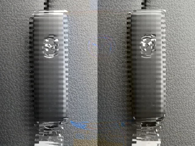 Vehicle image 22 of 27