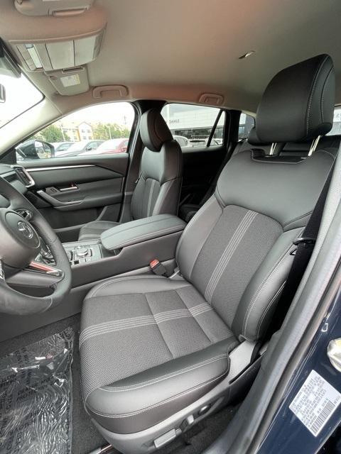 2025 Mazda CX-50 2.5 S Preferred Package Image 11 of 13