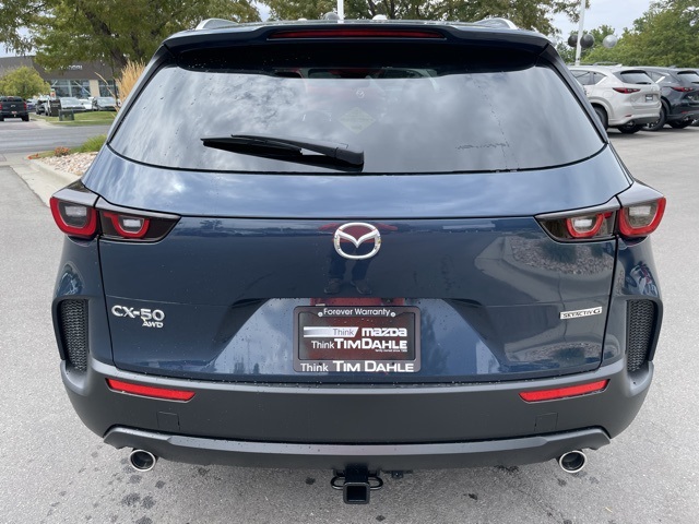 2025 Mazda CX-50 2.5 S Preferred Package Image 6 of 13