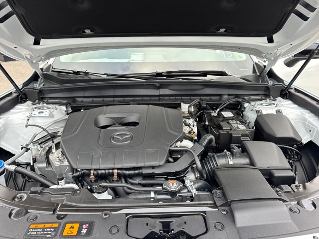 2025 Mazda CX-50 2.5 S Preferred Package Image 9 of 25