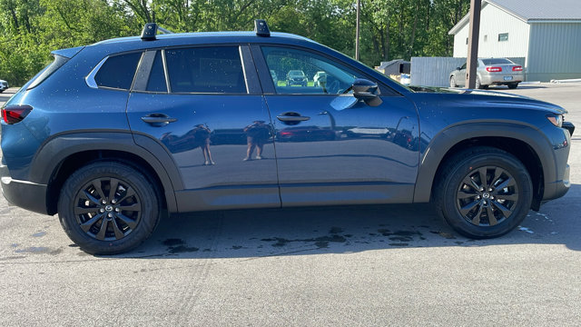 Vehicle image 4 of 40