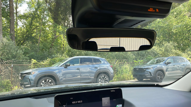 Vehicle image 16 of 38