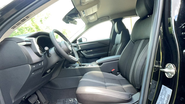 Vehicle image 14 of 38