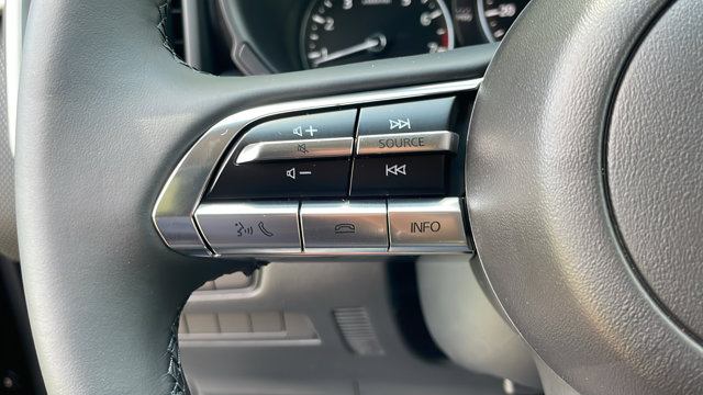 Vehicle image 37 of 38
