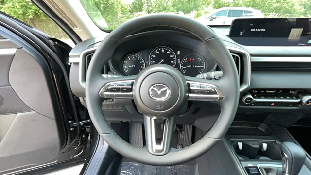 Vehicle image 31 of 38