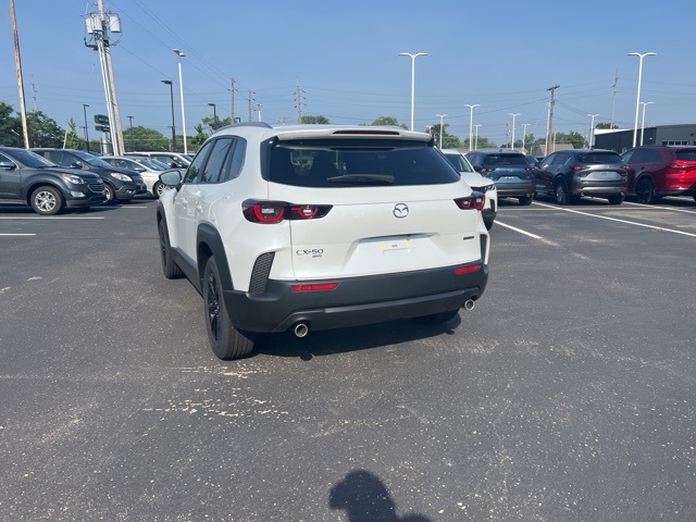 2025 Mazda CX-50 2.5 S Preferred Package Image 18 of 39