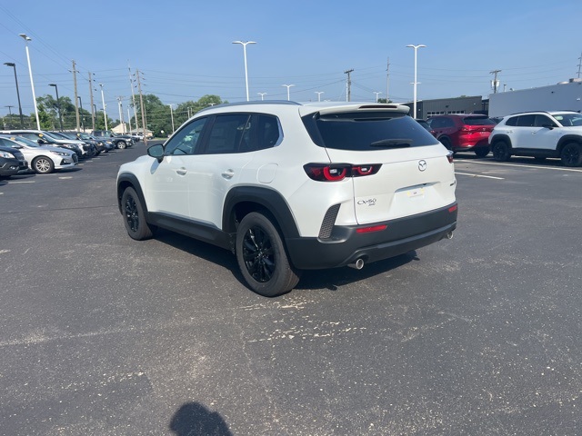 2025 Mazda CX-50 2.5 S Preferred Package Image 16 of 39