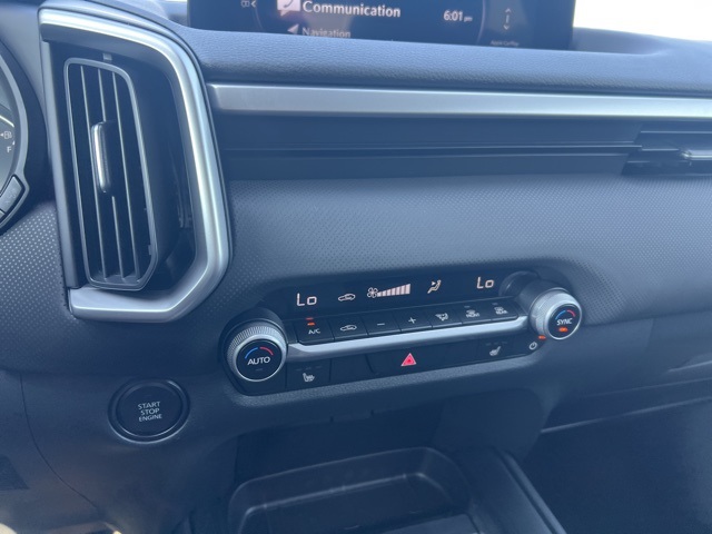 2025 Mazda CX-50 2.5 S Preferred Package Image 35 of 39