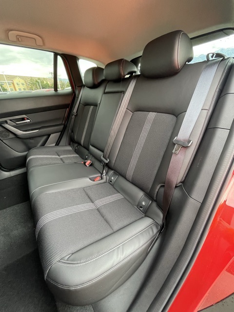 2025 Mazda CX-50 2.5 S Preferred Package Image 10 of 13