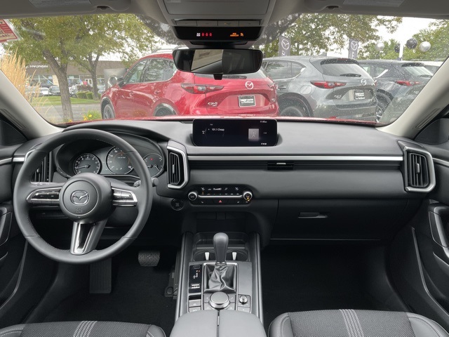 2025 Mazda CX-50 2.5 S Preferred Package Image 12 of 13