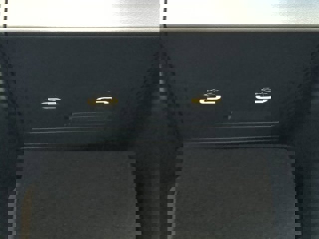 Vehicle image 20 of 27