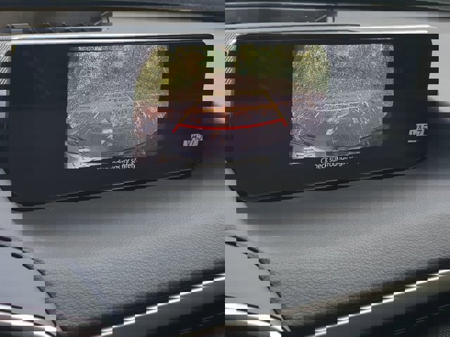 Vehicle image 18 of 27