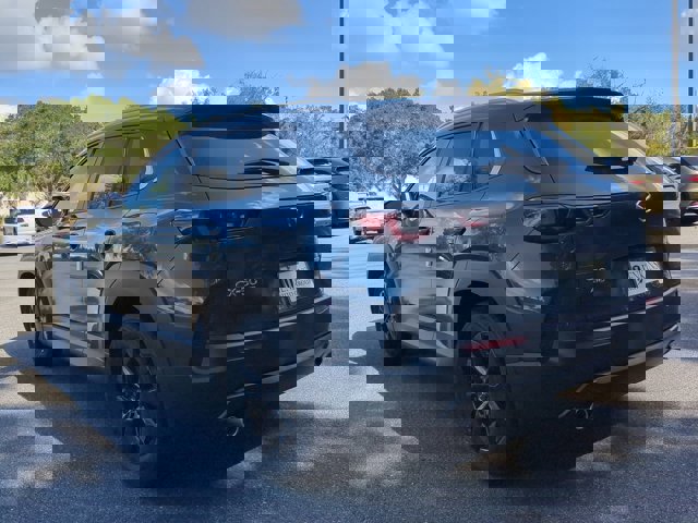 Vehicle image 7 of 27