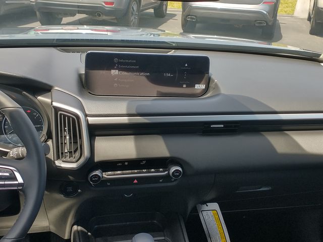Vehicle image 9 of 22