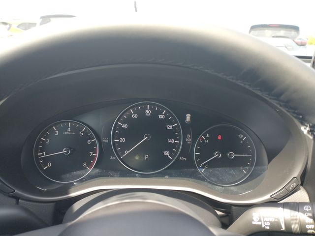 Vehicle image 14 of 22