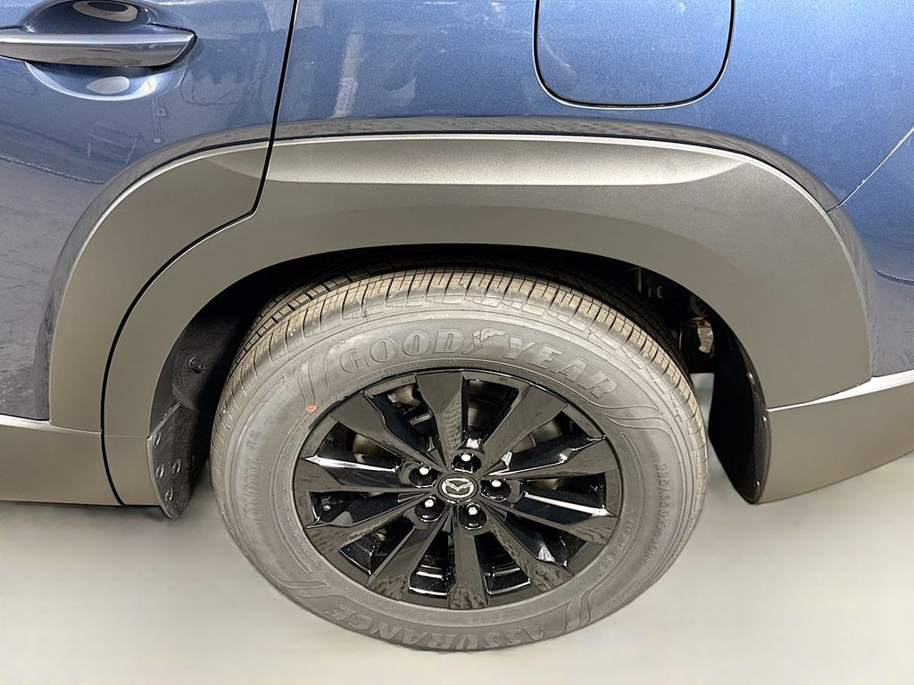 Vehicle image 31 of 32