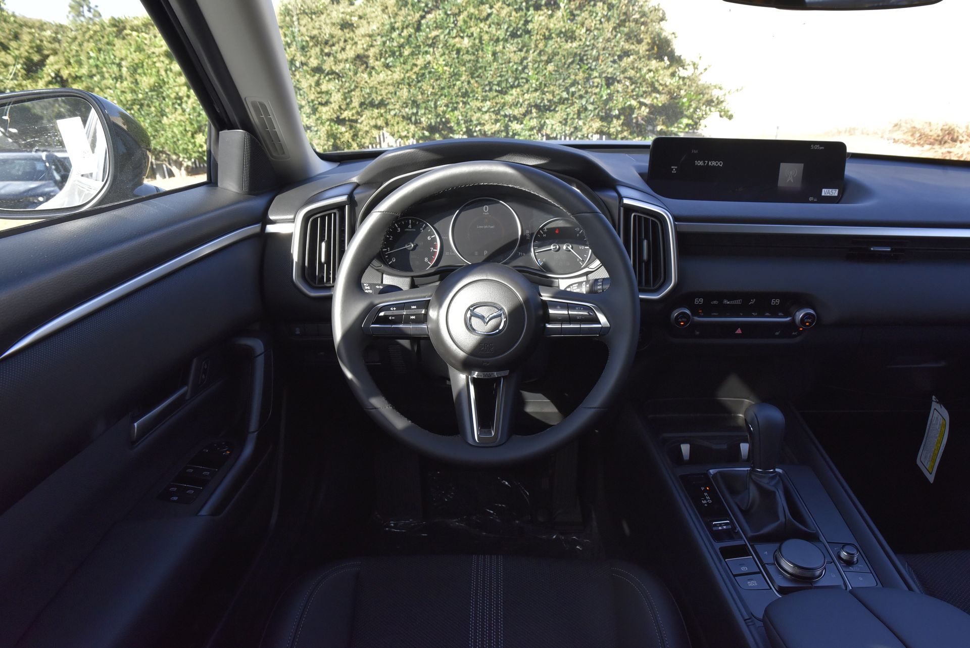 2025 Mazda CX-50 2.5 S Preferred Package Image 8 of 15