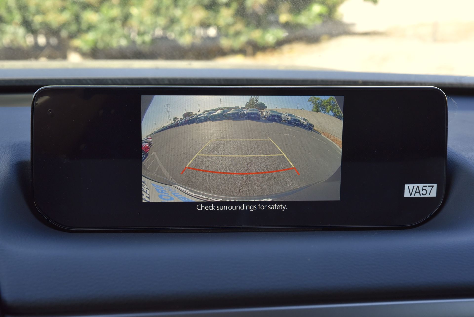 2025 Mazda CX-50 2.5 S Preferred Package Image 11 of 15