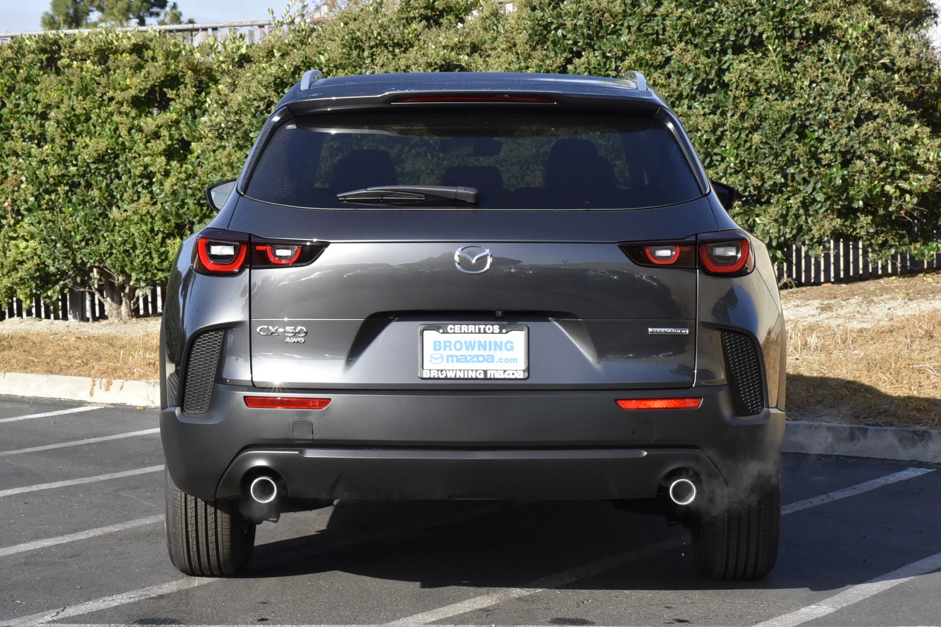 2025 Mazda CX-50 2.5 S Preferred Package Image 4 of 15