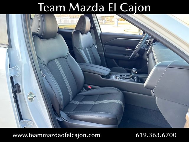 2025 Mazda CX-50 2.5 S Preferred Package Image 10 of 29