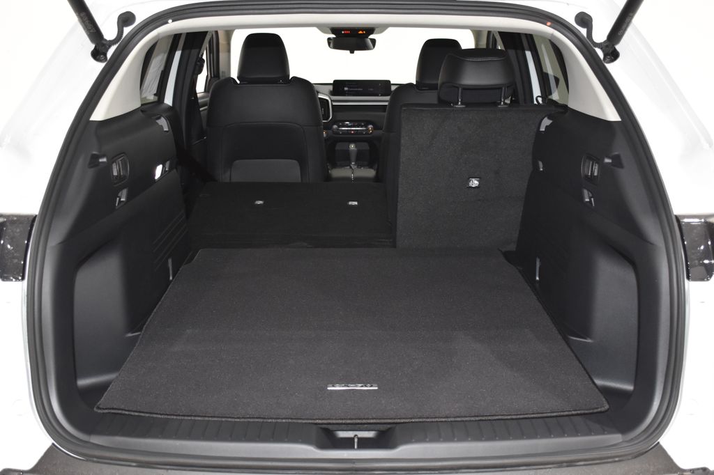 Vehicle image 10 of 25