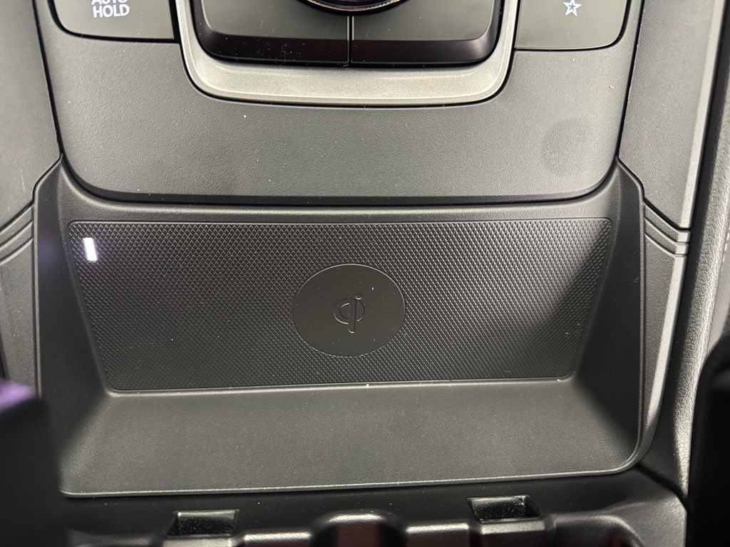 Vehicle image 25 of 33