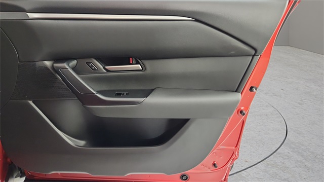 2025 Mazda CX-50 2.5 S Preferred Package Image 30 of 38
